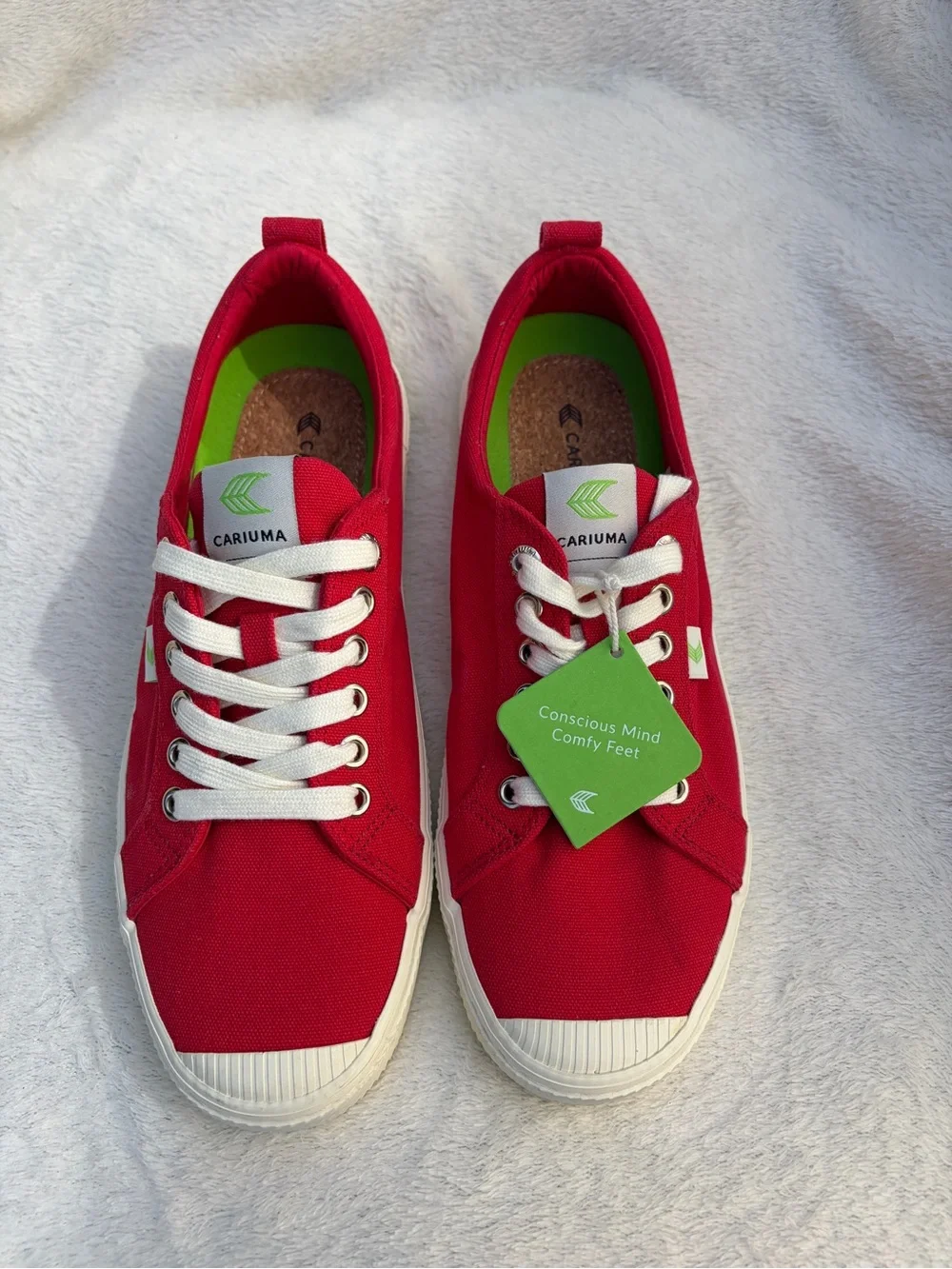 Cariuma Red Canvas Low-Top Sneakers with White Laces